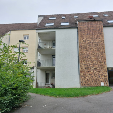 GAUCHY Appartement avec balcon