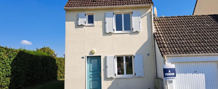 MAISON INDIVIDUELLE à Charmes