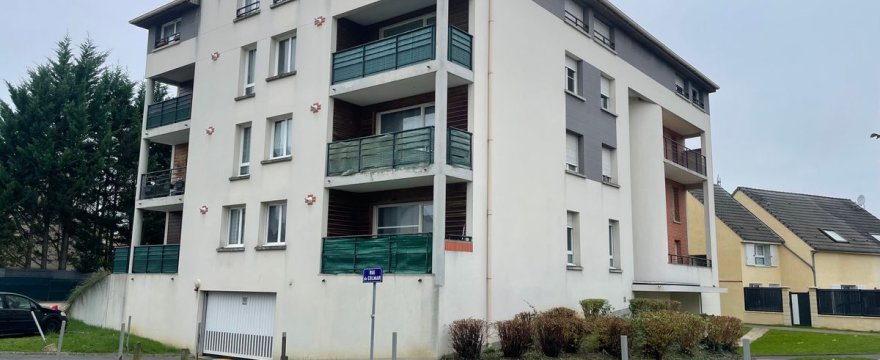 VENETTE Appartement T3 de 65.76 m² avec balcon 